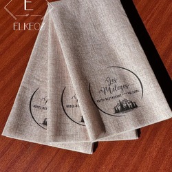 ✨ Serviette personnalisée du jour ✨

🎨 Collection : Easy Cacao
📐 Format : 40x40 cm Pliage 1/8
🖋️ Personnalisation : logo en noir
Que pensez-vous de ce modèle ? 😊